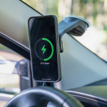 sp-connect_phone-mounts-and-cases_spc+-charging-suction-mount_lifestyle3.jpg