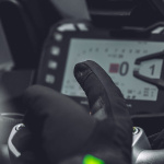 spidi_textile-gloves_wintertourer-ce-gloves_black_lifestyle3.jpg