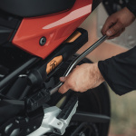 sw-motec_blaze-saddlebags_bc.hta.22.740.30400_detail2.jpg