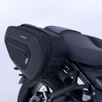 sw-motech_blaze-h-saddlebags_triumph-trident-660_detail4.jpg