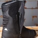 tcx_boots_explorer-4-gore-tex_black_lifestyle4.jpg