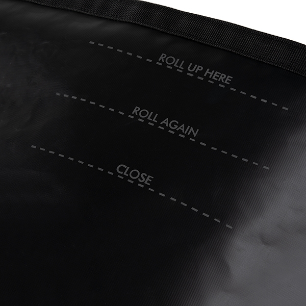 tucano-urbano-sub50-travel-bag-black_detail2.jpg