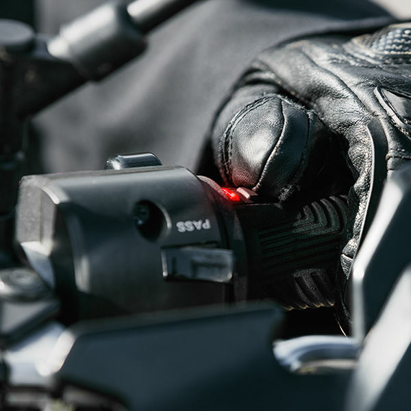 ultimateaddons_heated-grips_premium-plus-heated-grips_detail2.jpg