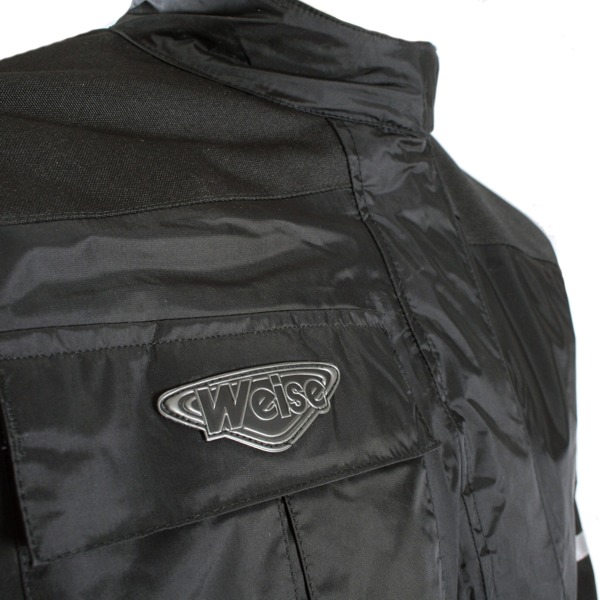 weise_quilted_suit_detail5.jpg