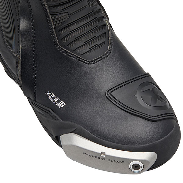 xpd_leather_boots_xp9-r_black_white_detail1.jpg